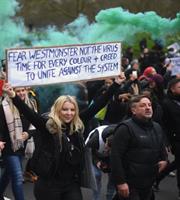 Βρετανία: 36 συλλήψεις σε διαδήλωση κατά του lockdown